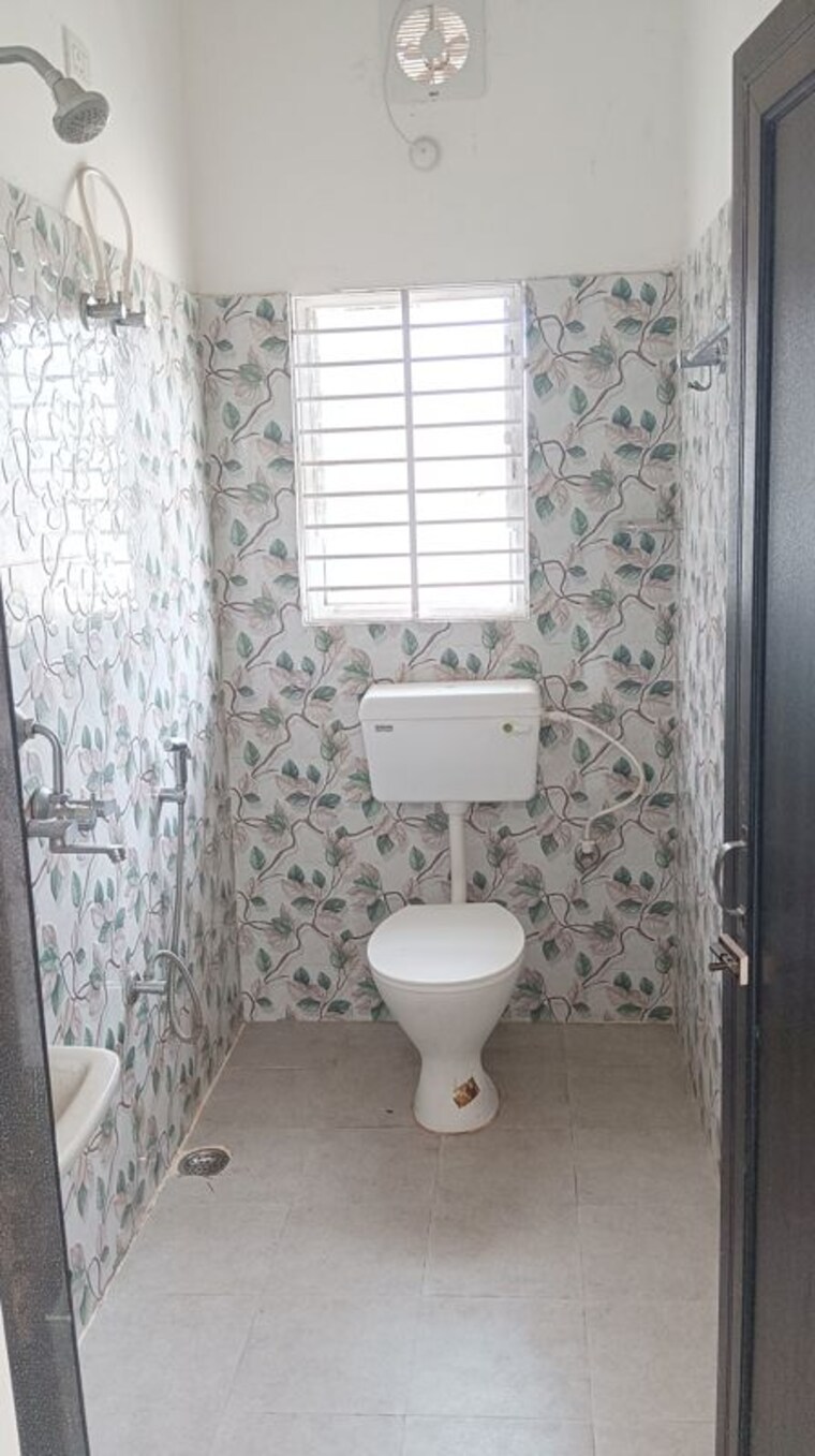 Bathroom, zoo tiniali 1 Bedroom 500 Sq.Ft. Villa In Zoo Tiniali Guwahati 10152484