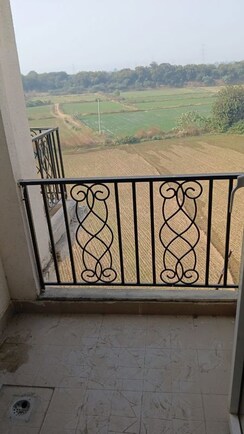 2 BHK Apartment For Rent in Signature The Serenas