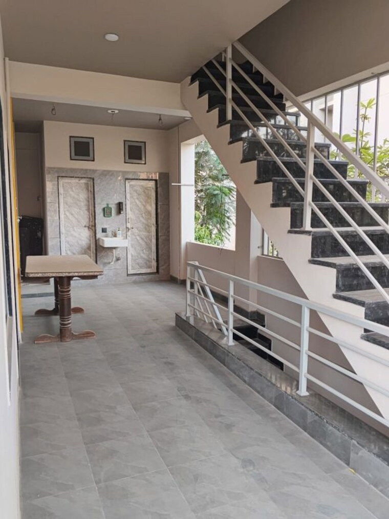 Balcony, chandkheda 2.5 Bedroom 1350 Sq.Ft. Builder Floor In Chandkheda Ahmedabad 10152571