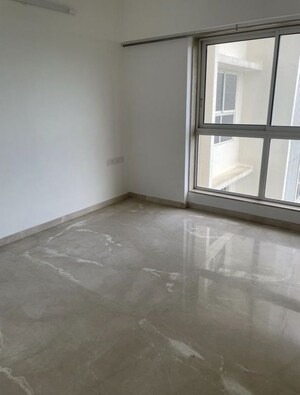 Room in 2 BHK Apartment at Godrej The Trees, Vikhroli East – for Rent