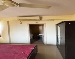 Bedroom in 2 BHK Apartment at Sargasan – for Rent