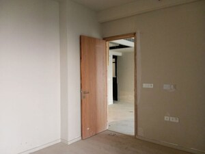 Room in 3.5 BHK Apartment at M3M Heights, Sector 65 – for Sale