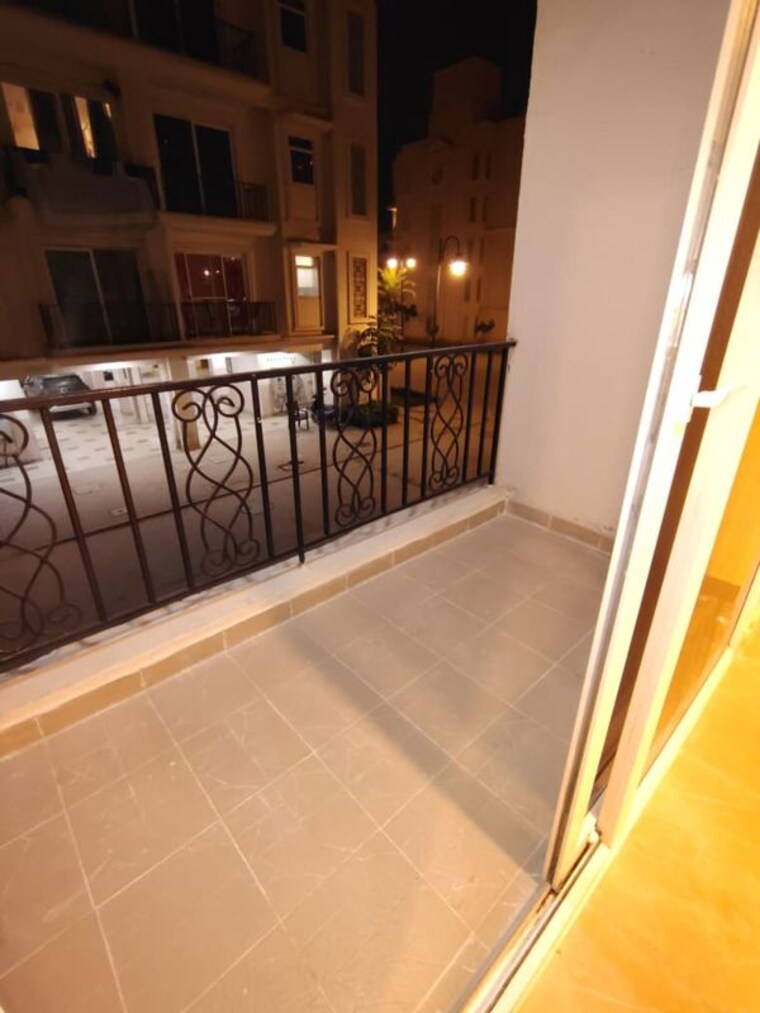 Balcony, signature-global-park 2 Bedroom 822 Sq.Ft. Apartment In Sohna Sector 36 Gurgaon 10152624