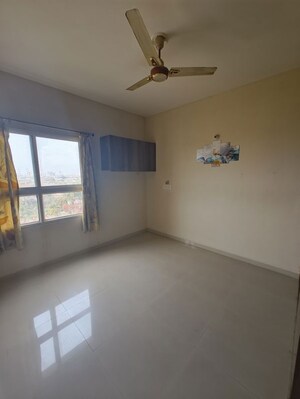 Room in 2 BHK Apartment at Adani Aangan, Sector 89a – for Rent