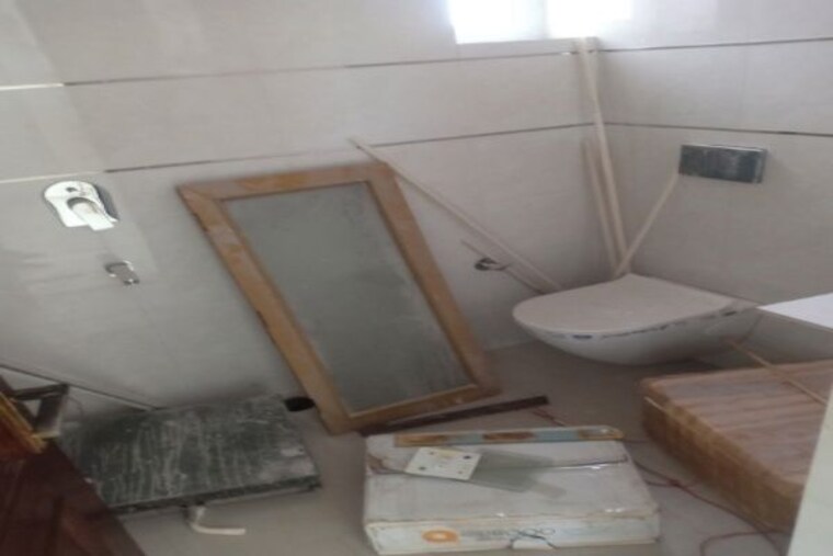 Bathroom, patparganj 2 Bedroom 1272 Sq.Ft. Builder Floor In Patparganj Delhi 10152613