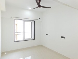 Room in 3 BHK Apartment at Dhoot Sky Residency New Sonali CHSL, Malad West – for Rent