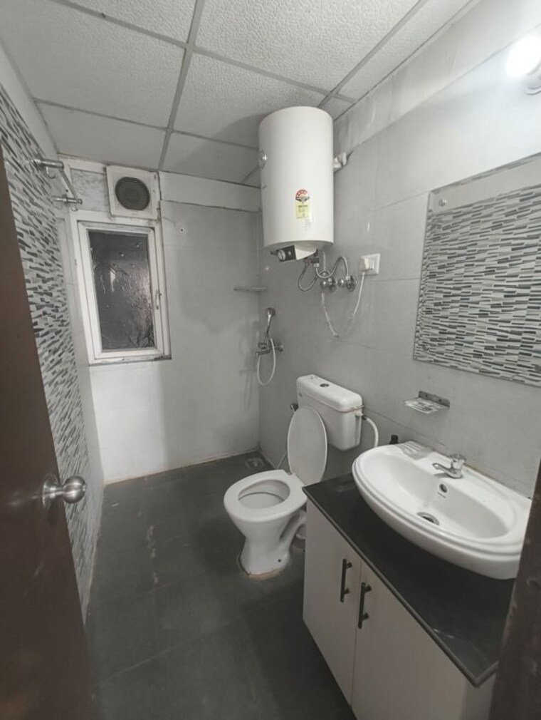 Bathroom, signature-global-the-roselia 2 Bedroom 600 Sq.Ft. Apartment In Sector 95a Gurgaon 10152767