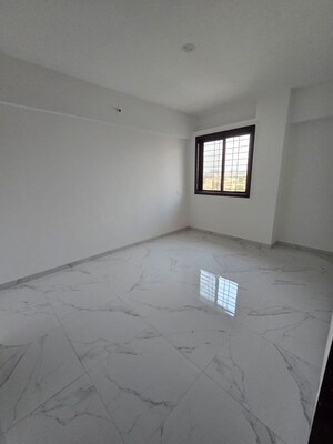 Room in 2 BHK Apartment at Wadgaon Sheri – for Rent