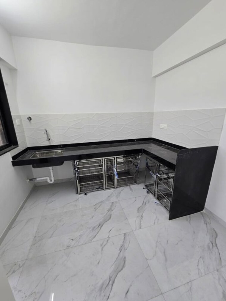 Kitchen, wadgaon sheri 2 Bedroom 900 Sq.Ft. Apartment In Wadgaon Sheri Pune 10152770