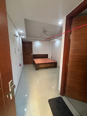 Furnished Amenities in 1 BHK Apartment at Saket – for Rent