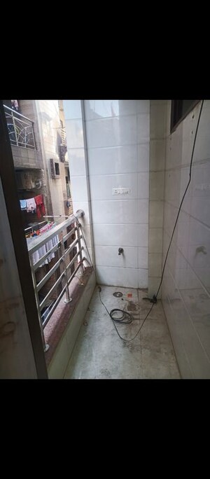 Balcony in 1.5 BHK Builder Floor at Shastri Nagar – for Rent