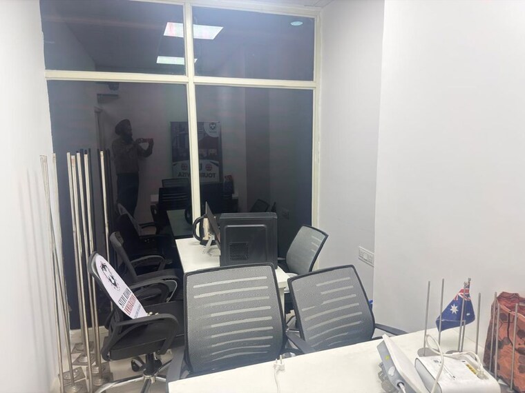 Team Area, sector 7 Commercial Office Space 700 Sq.Ft. In Sector 7 Chandigarh 10152914