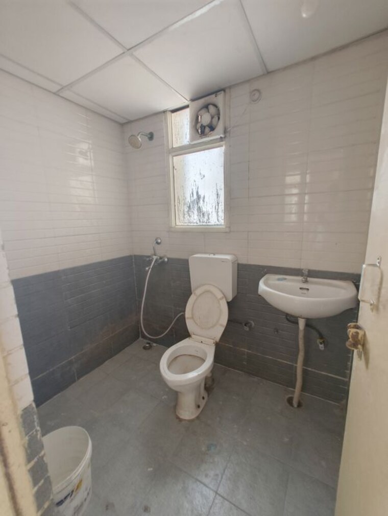 Bathroom, rof-ananda 2.5 Bedroom 645 Sq.Ft. Apartment In Sector 95 Gurgaon 10152980