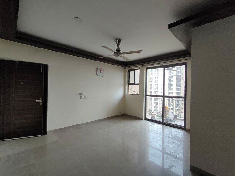 Room, unitech-uniworld-gardens-2 3 Bedroom 1355 Sq.Ft. Apartment In Sector 47 Gurgaon 10152987