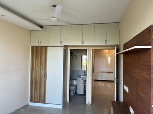 Furnished Amenities in 2 BHK Apartment at Signature Global Prime, Sector 63a – for Rent