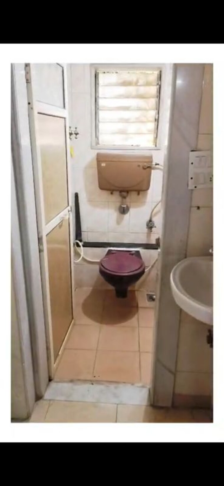 Bathroom, royal-classic-co-op-society 2 Bedroom 750 Sq.Ft. Apartment In Andheri West Mumbai 10153012
