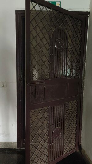 Bathroom in 3 BHK Apartment at Paramount Floraville, Sector 137 – for Sale