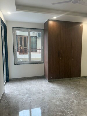Room in 4 BHK Independent House at Sector 23 – for Sale
