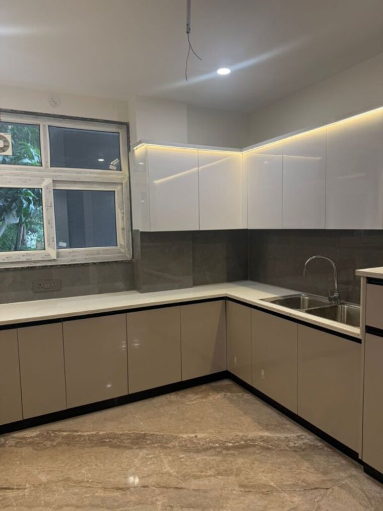 Kitchen, sector 23 4 Bedroom 339 Sq.Yd. Independent House In Sector 23 Gurgaon 10153019