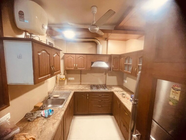 Kitchen, south extension ii 3 Bedroom 1800 Sq.Ft. Builder Floor In South Extension ii Delhi 10153085