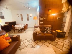 3 BHK + Servant Room Builder Floor For Rent in South Extension II