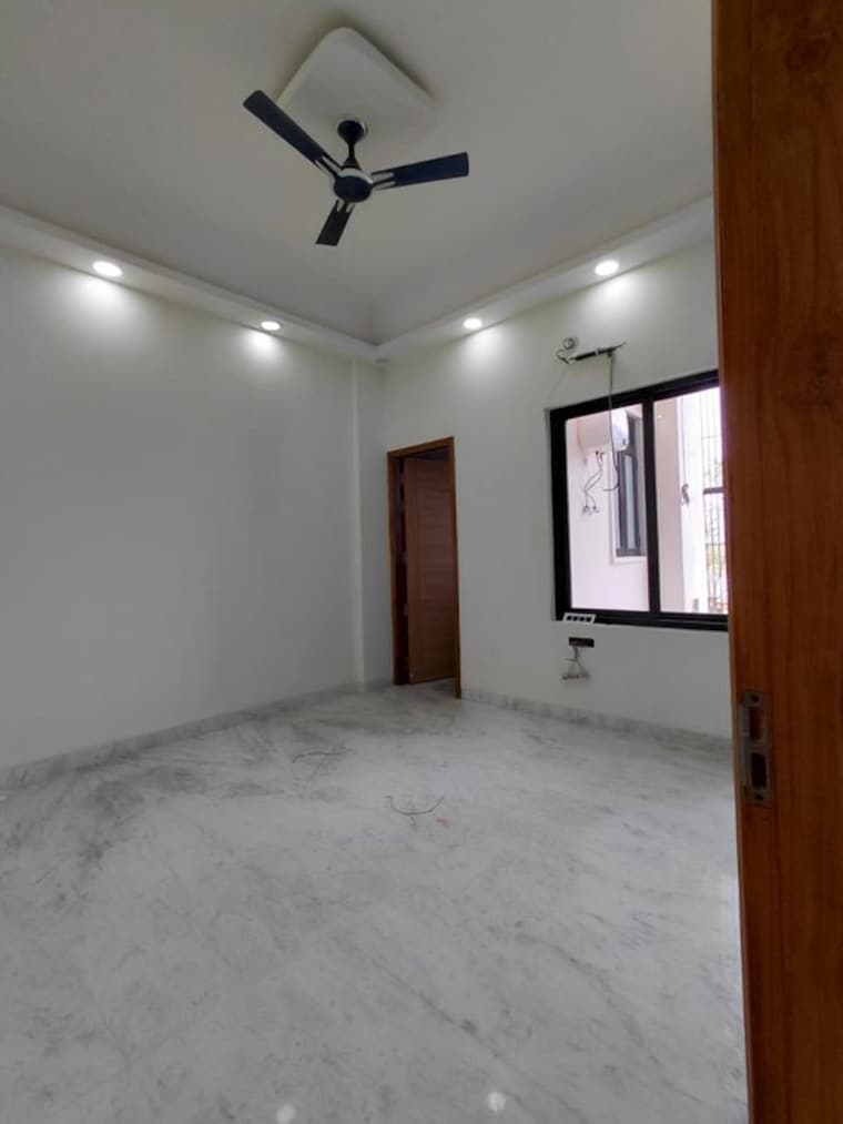 Room, highland-harmony 2 Bedroom 555 Sq.Ft. Builder Floor In Kandivali West Mumbai 10153092