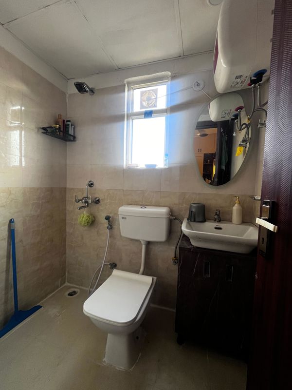 2.5 BHK Apartment For Rent in ROF Amaltas