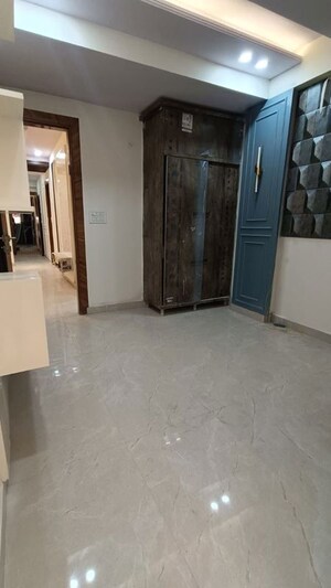 Room in 2 BHK Builder Floor at Grow Aman Residences, Sector 73 – for Sale