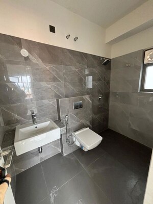 Bathroom in 3 BHK Apartment at Merlin Pristine, New Alipore – for Rent