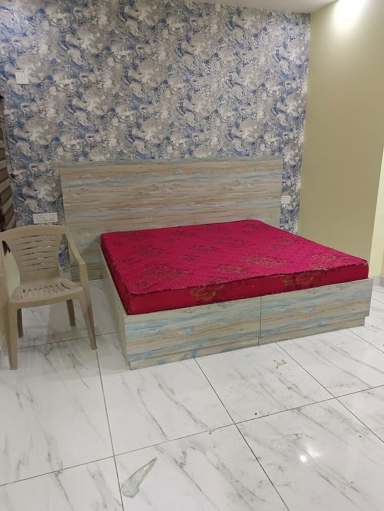 Bedroom, sector 69 2 Bedroom 120 Sq.Yd. Builder Floor In Sector 69 Gurgaon 10153190