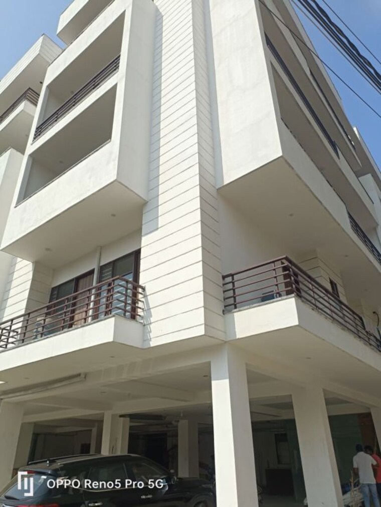 Exterior View, sector 69 2 Bedroom 120 Sq.Yd. Builder Floor In Sector 69 Gurgaon 10153190