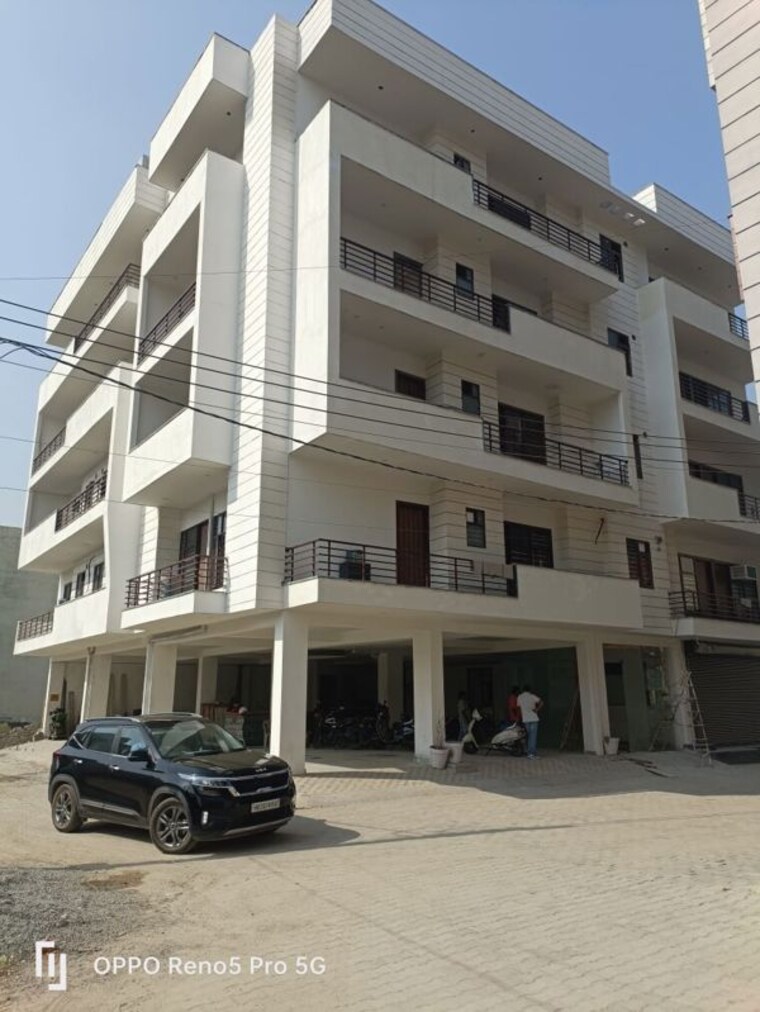 Exterior View, sector 69 2 Bedroom 138 Sq.Yd. Builder Floor In Sector 69 Gurgaon 10153208