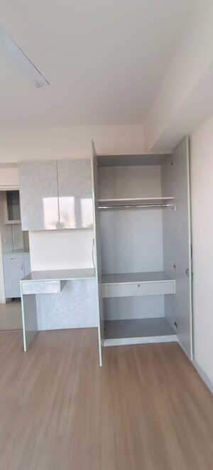 Furnished Amenities in 3.5 BHK Apartment at Mapsko Royale Ville, Sector 82 – for Rent