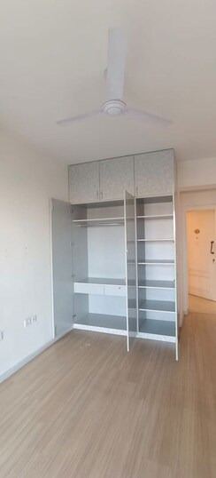 3.5 BHK + Pooja Room,Servant Room,Study Room,Extra Room Apartment For Rent in Mapsko Royale Ville