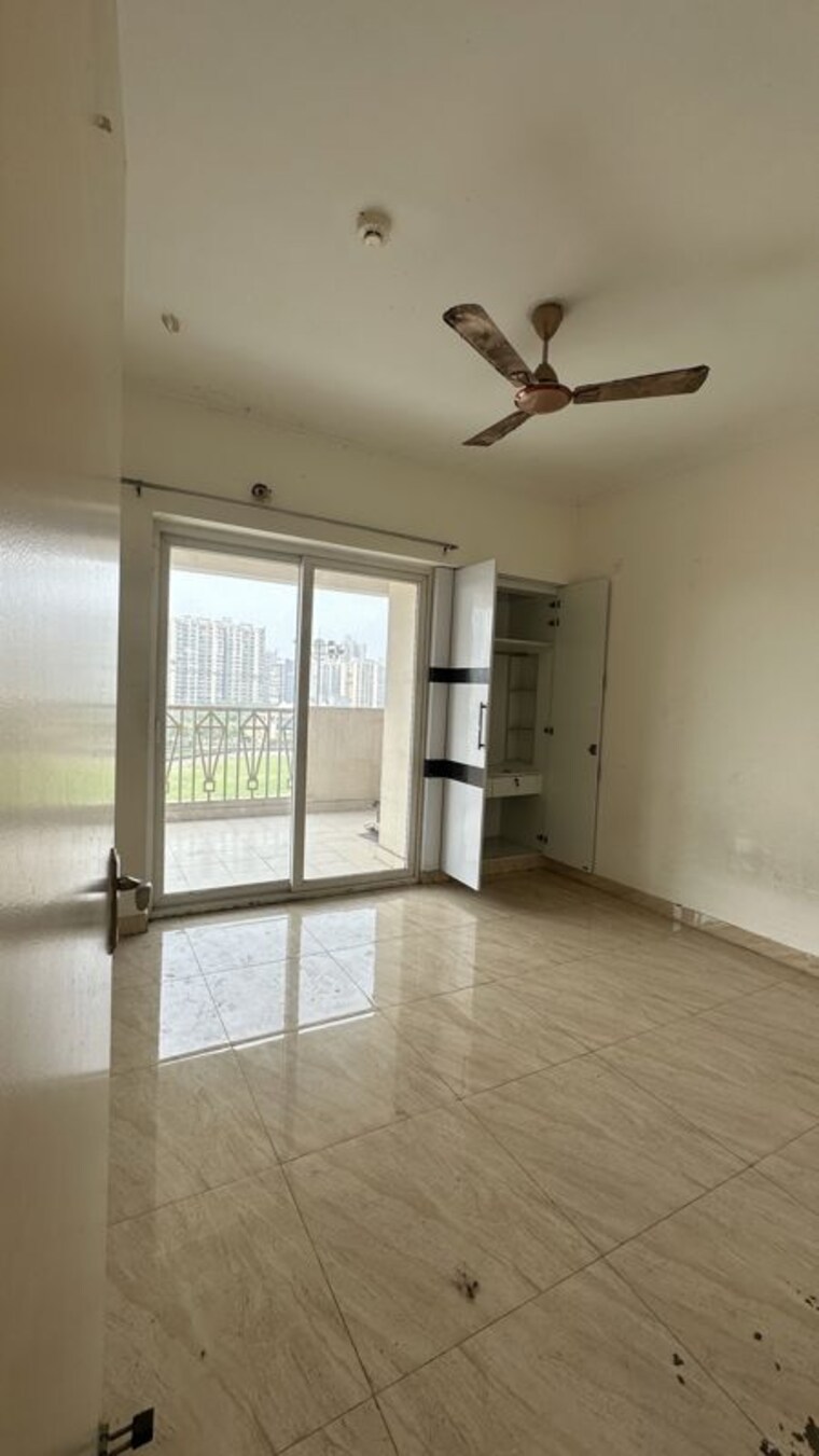 Room, gaur-city-7th-avenue 3 Bedroom 1350 Sq.Ft. Apartment In Sector 4 Greater Noida Greater Noida 10153473