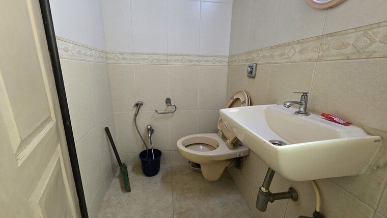 Bathroom, valeram-pooja 2 Bedroom 700 Sq.Ft. Apartment In Malad West Mumbai 10153666