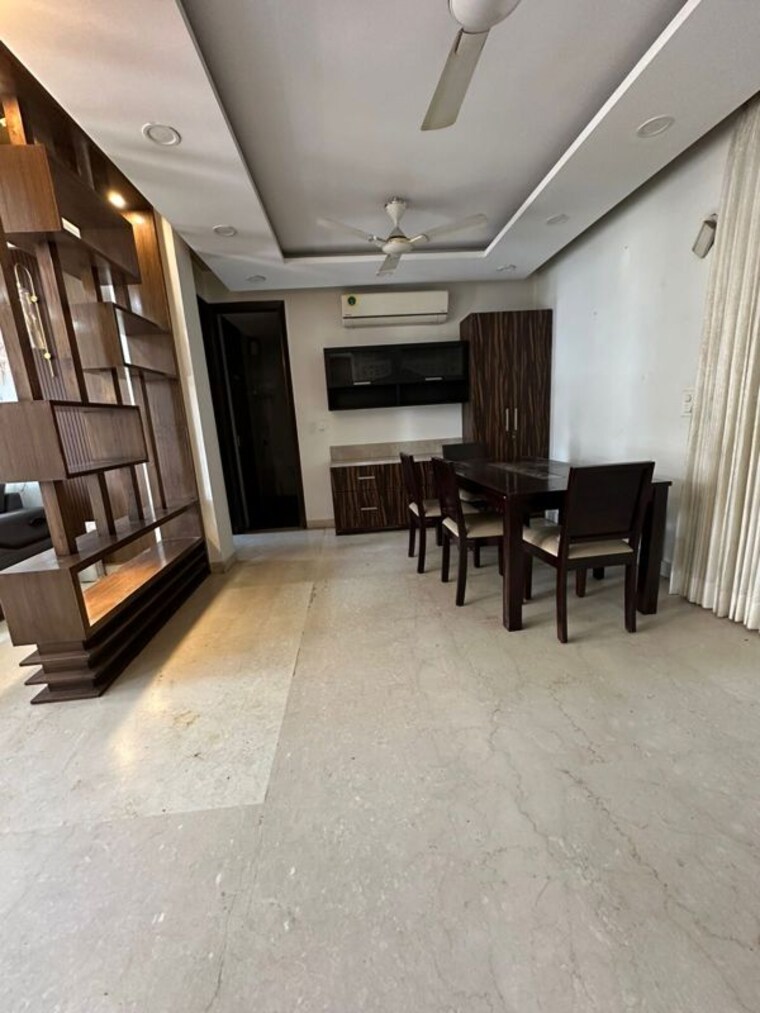 Gym, dlf phase i 6+ Bedroom 500 Sq.Yd. Independent House In Dlf Phase I Gurgaon 10153648