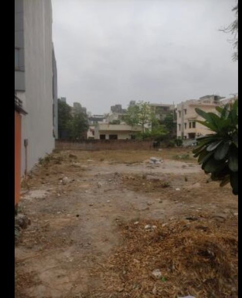 Plot For Sale in Sector 78