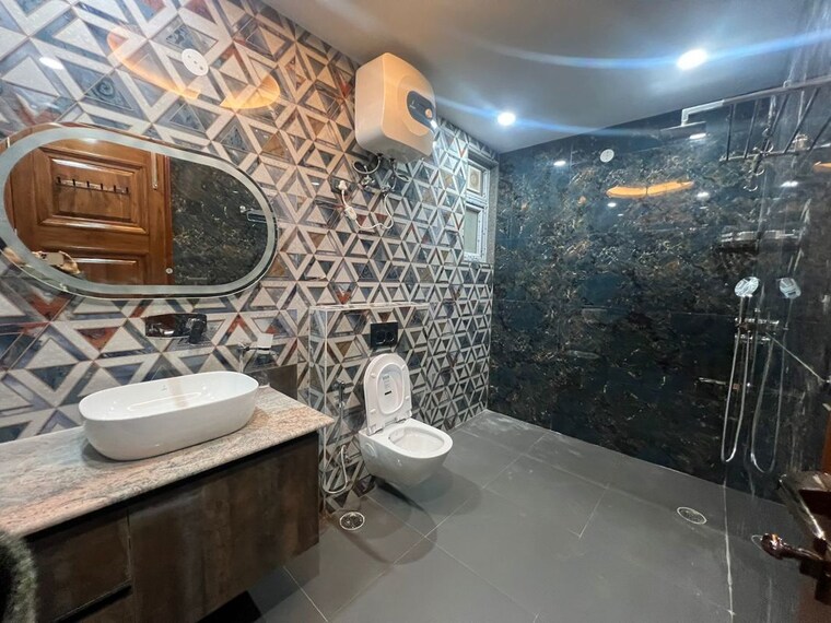 Attached Bathroom, sector 31 3 Bedroom 3000 Sq.Ft. Builder Floor In Sector 31 Gurgaon 10153872