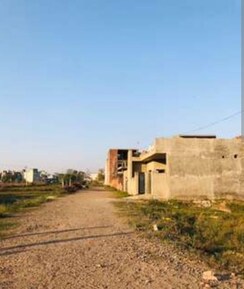 Plot For Sale in Sector 78