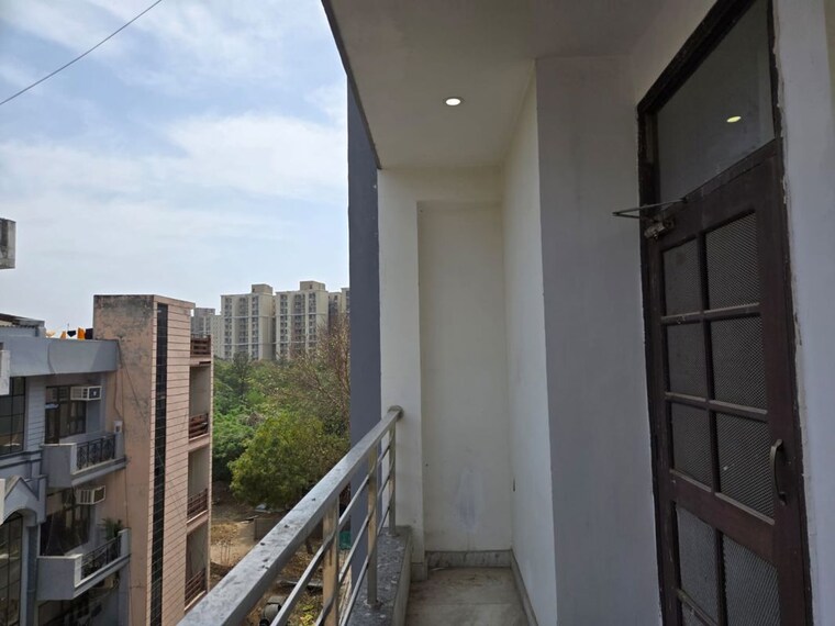 Balcony, kohli-one-malibu-town 1 Bedroom 600 Sq.Ft. Builder Floor In Sector 47 Gurgaon 10153890