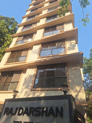 2 BHK Apartment For Rent in Venezia Raj Darshan, Andheri East