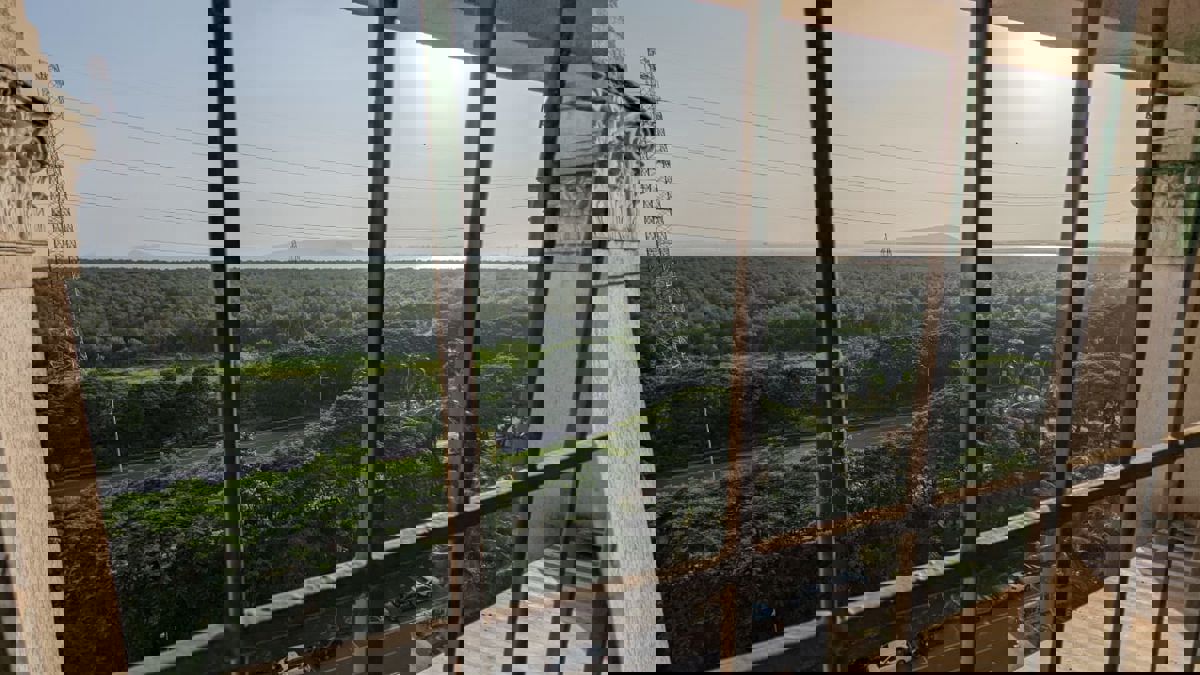 2 BHK + Study Room 850 Sq.Ft. Apartment in Tharwani Heights