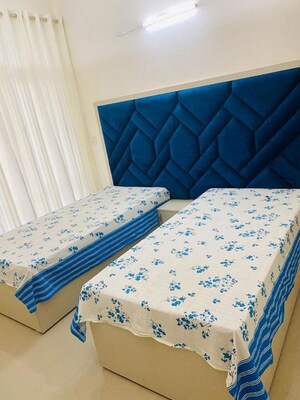 Room in  Pg at Sector 135 – for Rent