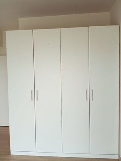3 BHK + Servant Room Apartment For Sale in DLF Regal Gardens