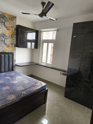 Room in 1 BHK Apartment at Vardhman Empire Estate, Mahapura – for Rent