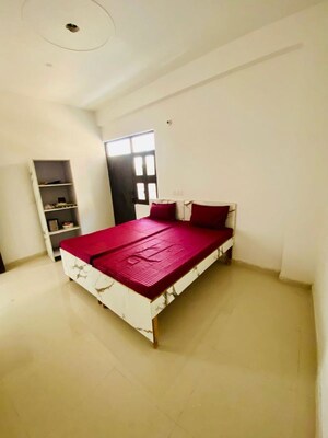 Room in  Pg at Sector 68 – for Rent