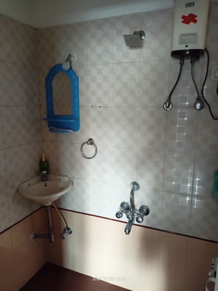 Bathroom, jalaram-park 1 Bedroom 400 Sq.Ft. Apartment In Bhandup West Mumbai 10153942