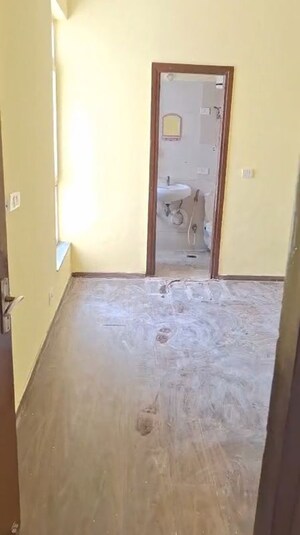 Room in 3 BHK Apartment at BPTP Park Elite Premium, Sector 84 – for Rent