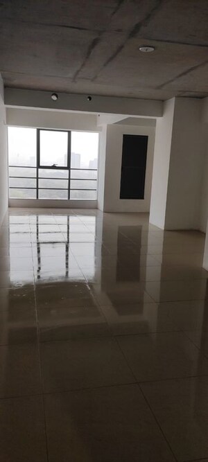 Room in  Office Space at Swati Trinity, Shela – for Rent